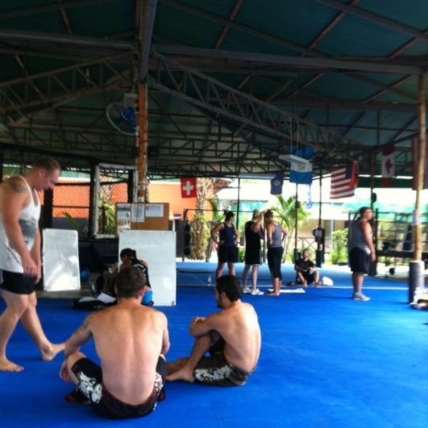 5/1/2013 tarihinde Unnie S.ziyaretçi tarafından Tiger Muay Thai &amp; MMA Training Center'de çekilen fotoğraf
