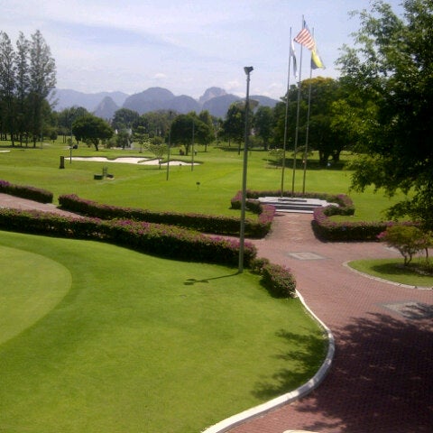 Beautiful Ipoh Bougainvillea City Royal Perak Golf Club Driving Range