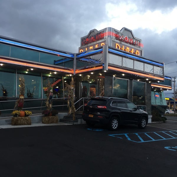 Photo taken at Broadway Diner by Nicole P. on 11/20/2016