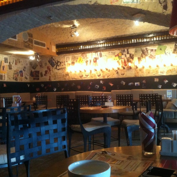 รูปภาพถ่ายที่ Арт-кафе «Керосинка» โดย Alen เมื่อ 2/25/2013