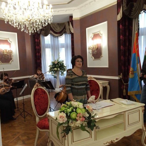 график работы загса в калуге. загс калуга московская. дворец торжеств калуга. загс калуга. городской калужский загс.