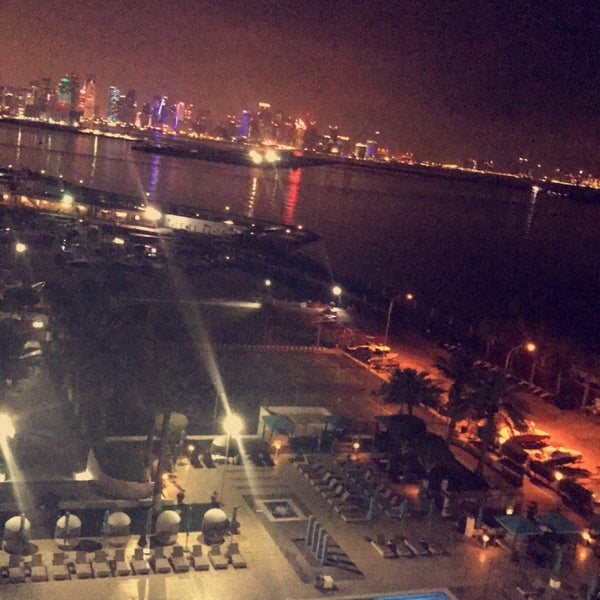 Foto diambil di Doha Marriott Hotel oleh Queen🇸🇦👑 ا. pada 2/25/2018