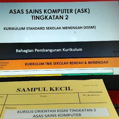 Photos at SMK TTDI Jaya - 6 tips