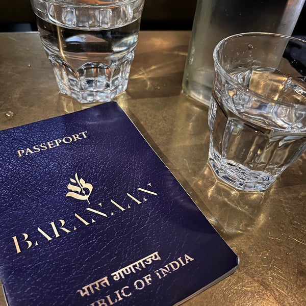 12/22/2022 tarihinde Pavel K.ziyaretçi tarafından Baranaan Street food &amp; Cocktail Bar'de çekilen fotoğraf