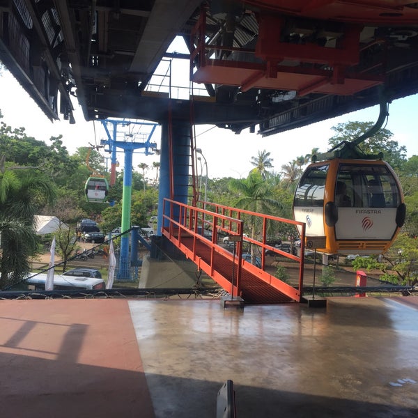 Gondola Taman Impian Jaya Ancol