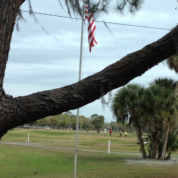 2/27/2015 tarihinde Maryziyaretçi tarafından Rocky Point Golf Course'de çekilen fotoğraf