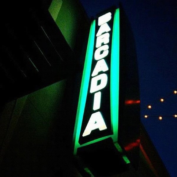 10/20/2012 tarihinde Johnziyaretçi tarafından Barcadia'de çekilen fotoğraf