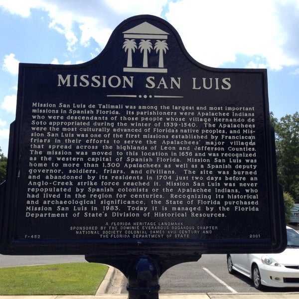 Foto diambil di Mission San Luis oleh Bill pada 7/7/2014