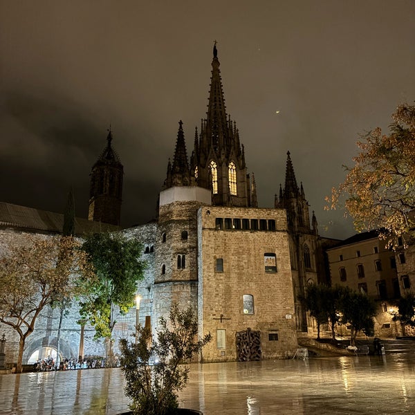 Photo taken at Cathedral of the Holy Cross and Saint Eulalia by Josué C. on 3/30/2024