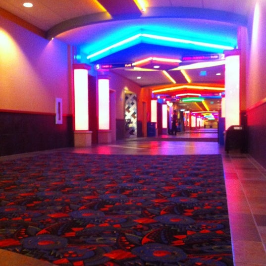 รูปที่ Regal Westchester Commons Midlothian 40 ทิปส์ จาก ผู้เยี่ยม