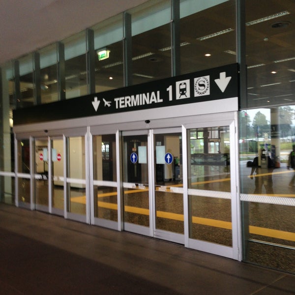 5/10/2013에 Bennie T.님이 밀라노 말펜사 공항 (MXP)에서 찍은 사진