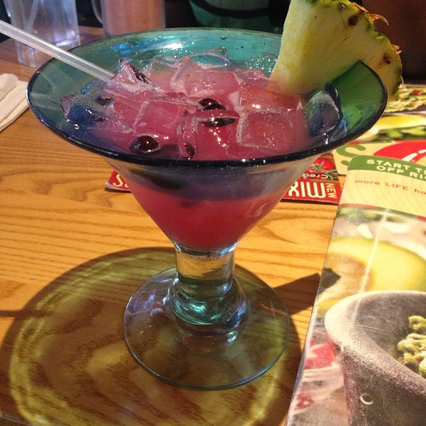 Photo taken at Chili&#39;s Grill &amp; Bar by Michelle on 5/31/2014