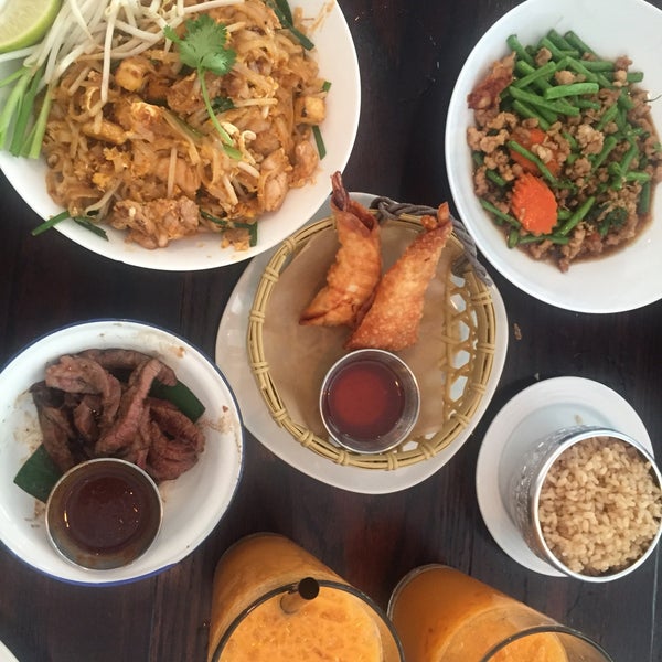 8/19/2018にLailanie G.がAyara Thai Cuisineで撮った写真