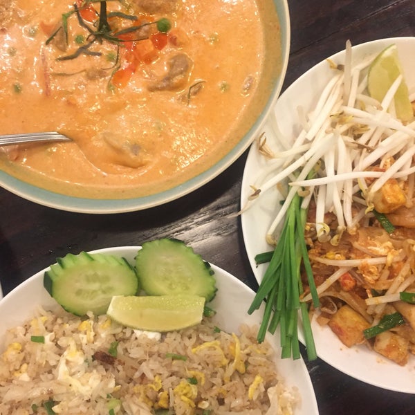 Foto scattata a Ayara Thai Cuisine da Lailanie G. il 8/23/2018