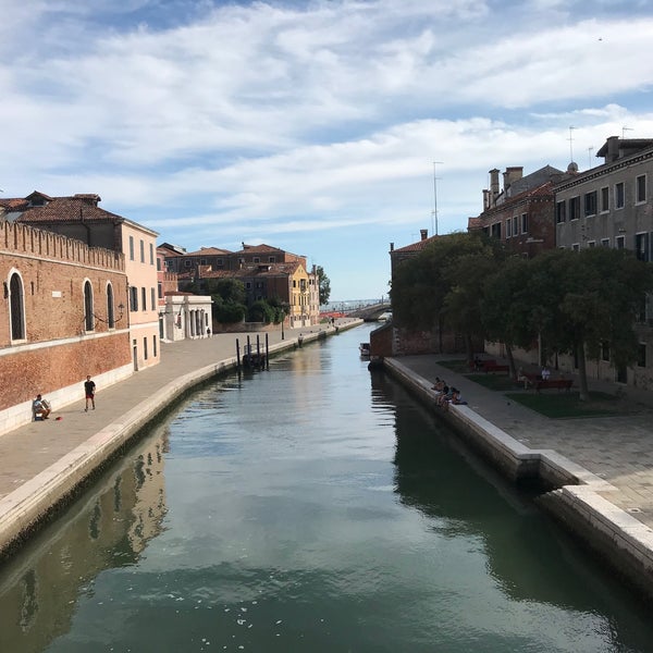 Foto diambil di Arsenale di Venezia oleh CAN pada 8/19/2020