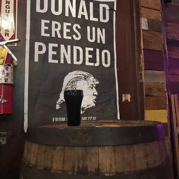 Foto diambil di Machete Beer House oleh Hector pada 11/24/2018