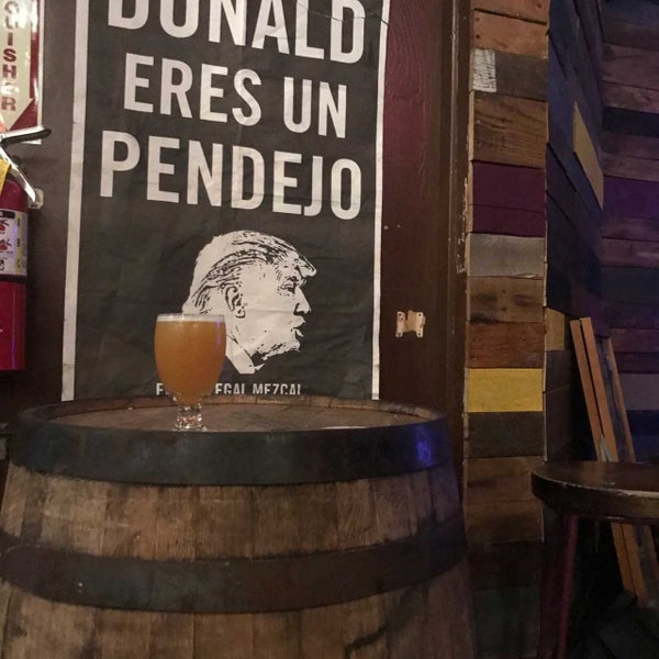 Foto diambil di Machete Beer House oleh Hector pada 3/20/2019