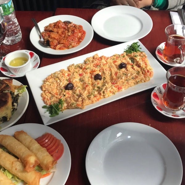 Foto scattata a ABA Turkish Restaurant da Emtenan M. il 11/11/2017