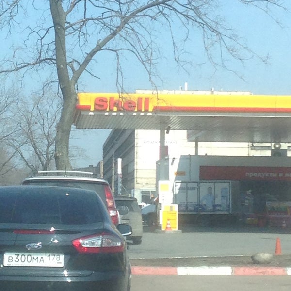 Photo taken at Shell by Вадим on 4/17/2013