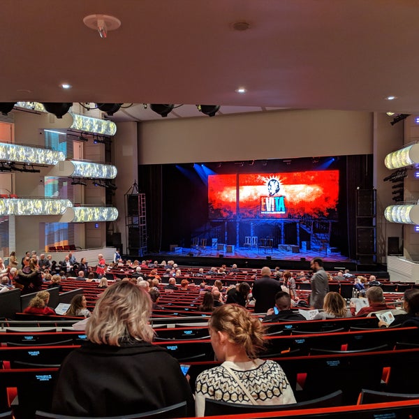 Foto tirada no(a) Kauffman Center for the Performing Arts por Charles P. em 2/10/2019