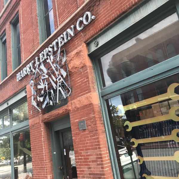 Harry J. Epstein Co. Ferretería