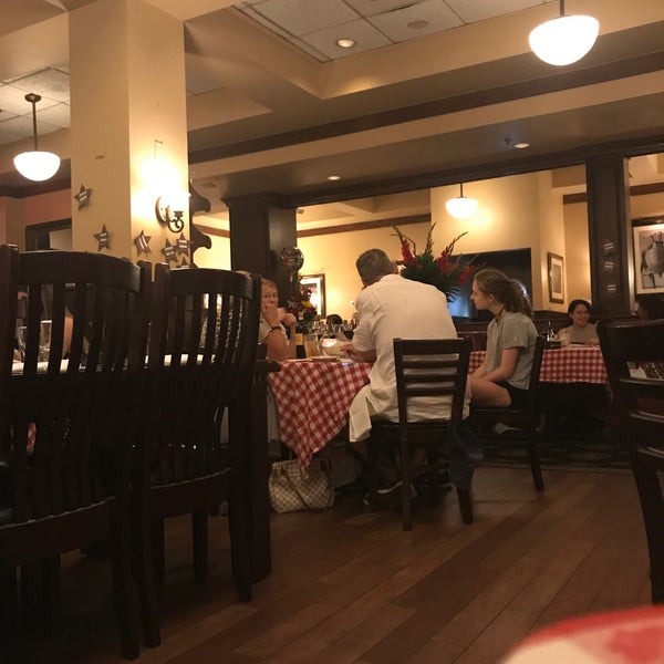 Photo taken at Maggiano&#39;s Little Italy by 3zooz on 7/8/2017