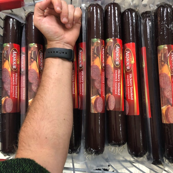 Red Apple Market Grocery Store in Mountain View