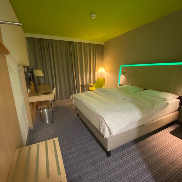 Park Inn Radisson Frankfurt Flughafen Shuttle foursquare.com