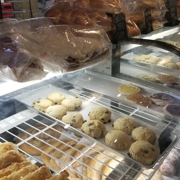 Shirley's Bakery and Café 1620 N Freedom Blvd