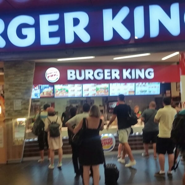 7/19/2017 tarihinde Jay D.ziyaretçi tarafından Burger King'de çekilen fotoğraf