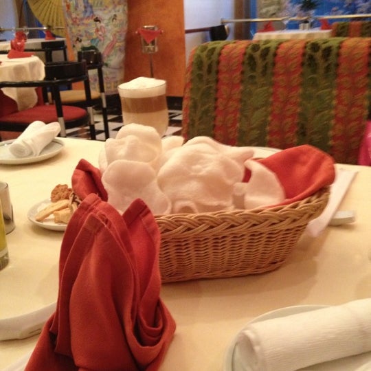 Photo taken at Ресторан &quot;Чопстикс&quot; / Chopsticks Restaurant by Александр💼👞 Б. on 11/4/2012
