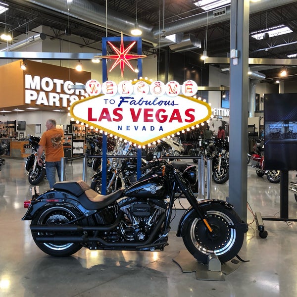 11/12/2018 tarihinde Jiro T.ziyaretçi tarafından Las Vegas Harley-Davidson'de çekilen fotoğraf