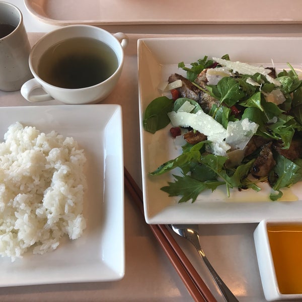 Photos At 慶應義塾大学 三田キャンパス ザ カフェテリア 三田 1 Tip