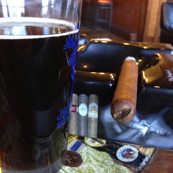 Photo taken at Crown Cigars and Ales by Rick W. on 4/15/2014