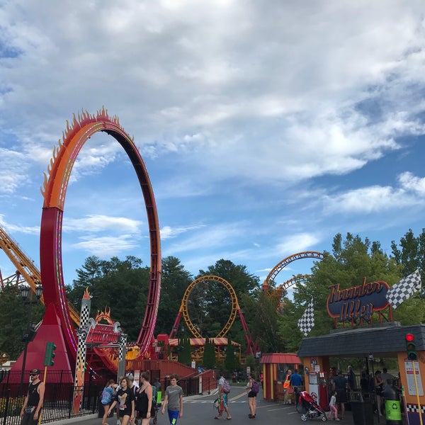 Foto diambil di Six Flags Great Escape &amp; Hurricane Harbor oleh Deniz Y. pada 9/4/2018