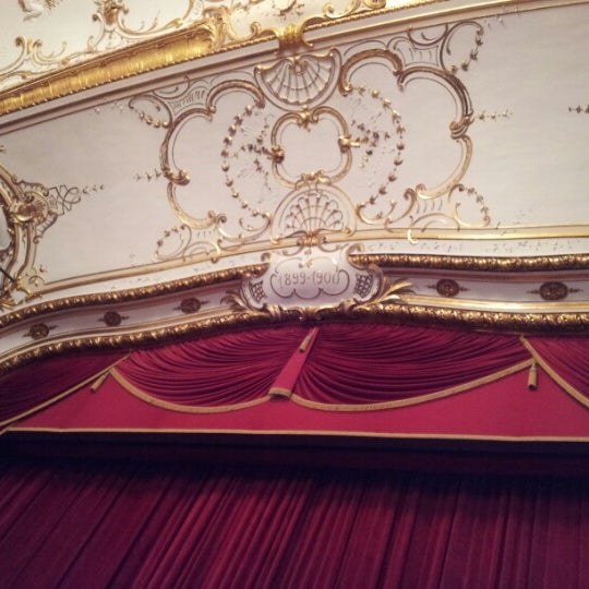 Снимок сделан в Teatrul Regina Maria пользователем Dobovan N. 11/4/2012
