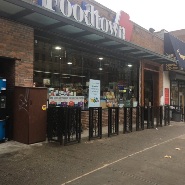 Foodtown Grocery Store in New York