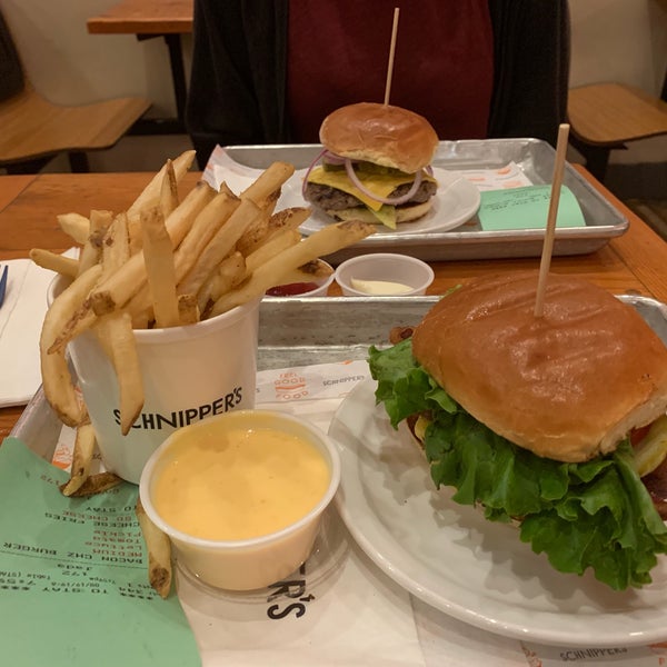 Photo taken at Schnipper&#39;s Quality Kitchen by Danika on 8/20/2019