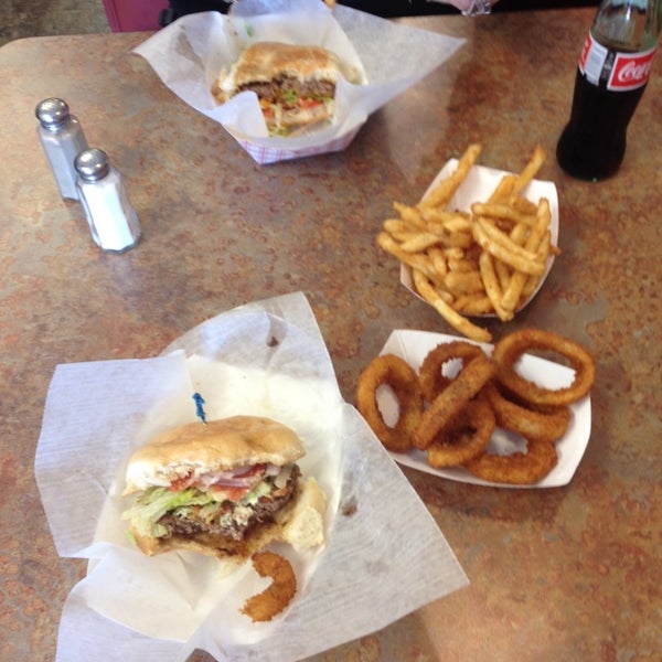 Photo taken at Moonie&#39;s Burger House by Sherri E. on 10/31/2013