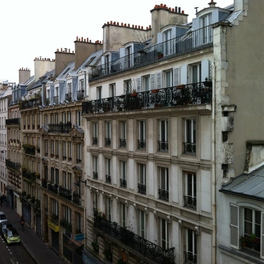 Foto tomada en Hôtel Libertel Montmartre Opéra (Duperré)  por Elisea el 11/19/2012