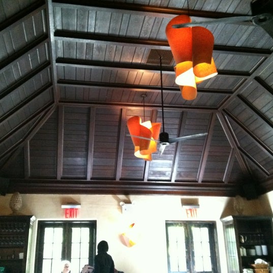 Photo taken at The New Leaf Café by Yukari on 10/12/2012