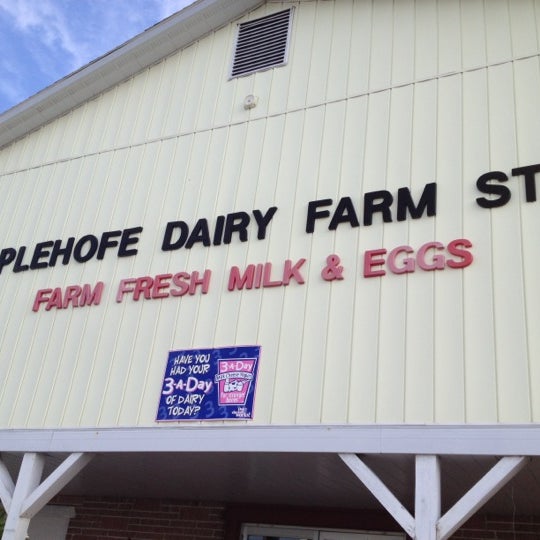 Photo taken at Maplehofe Dairy by Sarbear O. on 10/20/2012