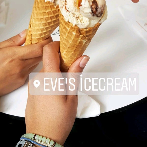 Photo prise au Eve&#39;s crème glacée par T K. le4/17/2017