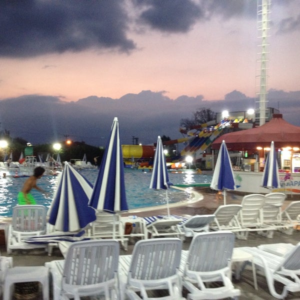 8/28/2014にÖzerがSuada Marin Aquaparkで撮った写真
