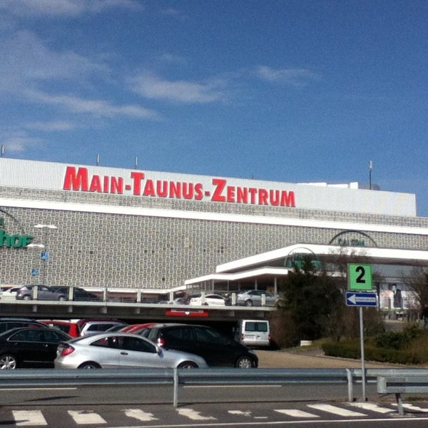 3/24/2013 tarihinde Stan S.ziyaretçi tarafından Main-Taunus-Zentrum'de çekilen fotoğraf