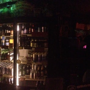 Foto tirada no(a) Will&#39;s Pub por Damon H. em 12/25/2012