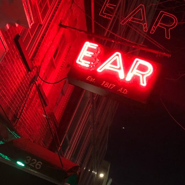 รูปภาพถ่ายที่ Ear Inn โดย Rich H. เมื่อ 1/31/2019