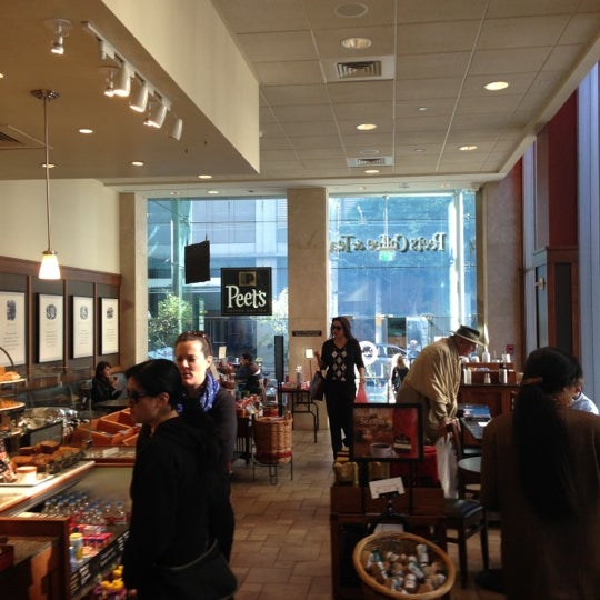 Photo taken at Peet&#39;s Coffee by Bay M. on 11/12/2012