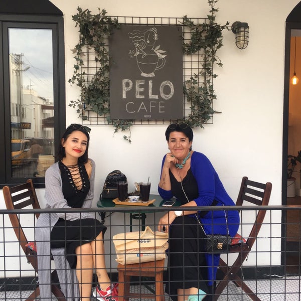 Foto diambil di Pelo Cafe oleh S &amp; S pada 3/31/2018