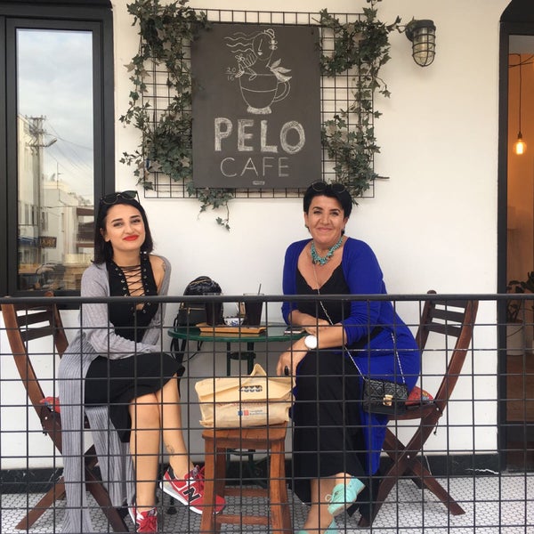 Foto tomada en Pelo Cafe  por S &amp; S el 3/31/2018